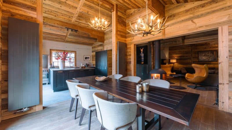 Alpine Log Cabin - Dining