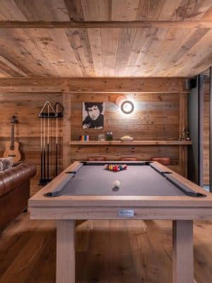 Chalet Les Sapins - Pool Table
